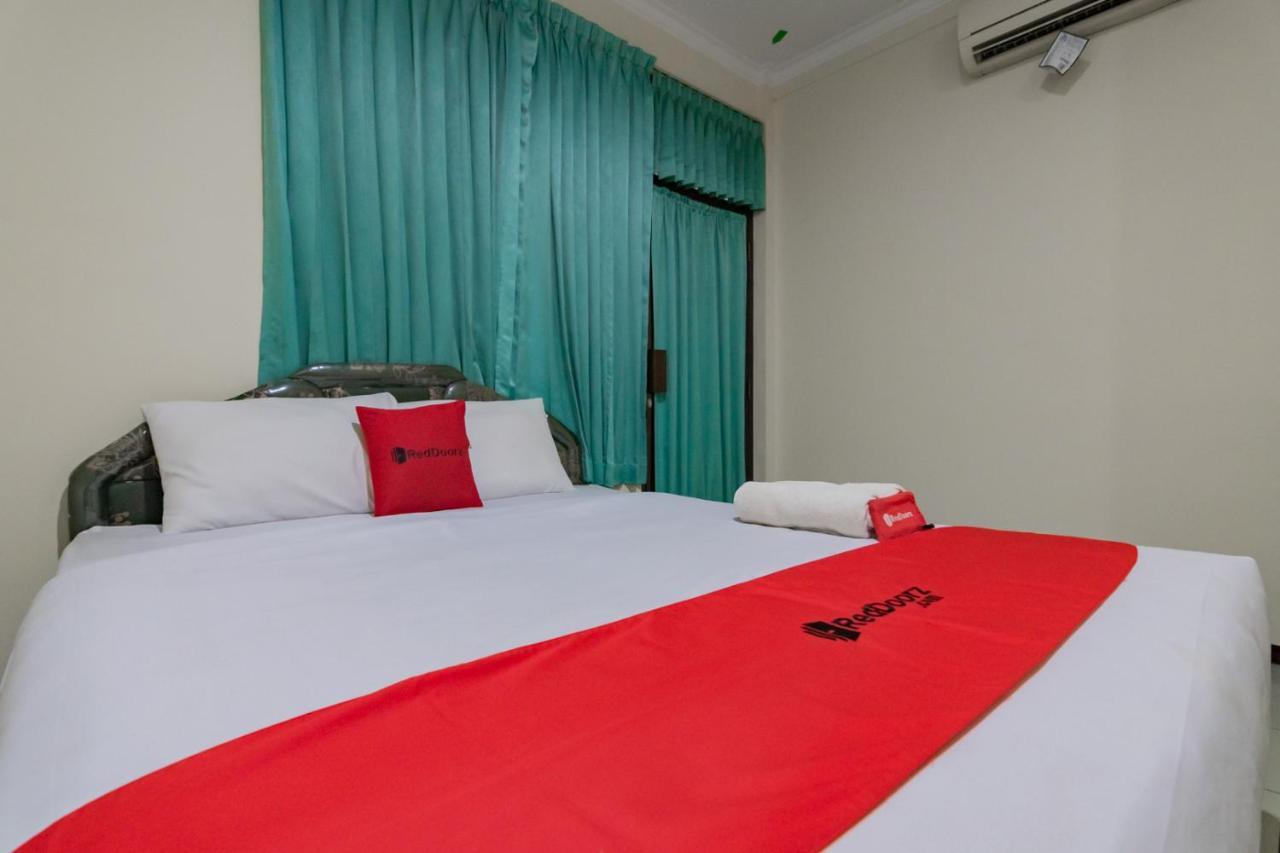 Reddoorz @ Achino Hotel Bandung Exterior foto